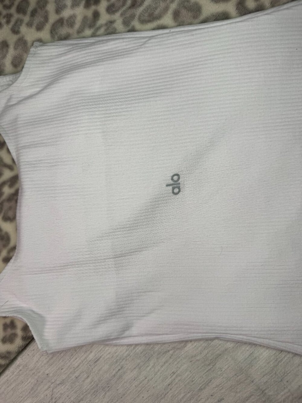 ALO Ribbed Tank Top - Picture 3 of 4